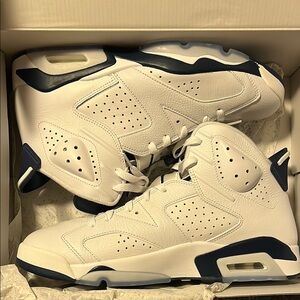 Air Retro Jordan Nike Retro 6 White and Blue Sneakers